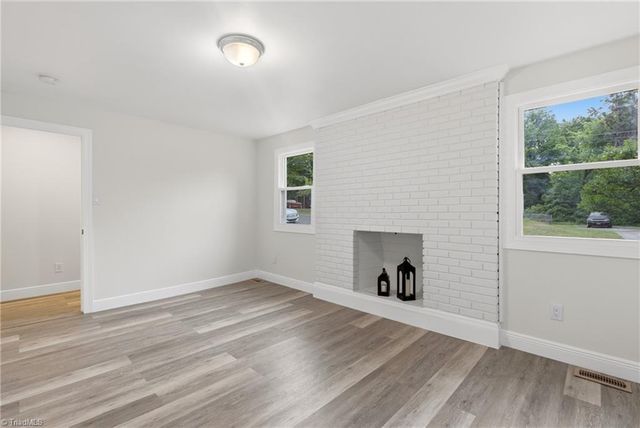 1512 Hooks Street, Greensboro, NC 27401