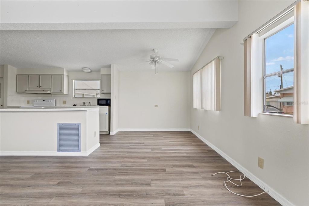 Image 11 of property listing at 3831 115TH STREET COURT W, Bradenton, FL 34210