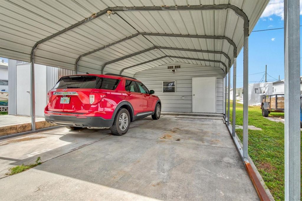 Image 37 of property listing at 3831 115TH STREET COURT W, Bradenton, FL 34210