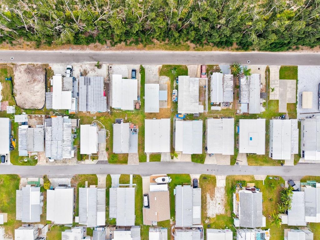 Image 57 of property listing at 3831 115TH STREET COURT W, Bradenton, FL 34210