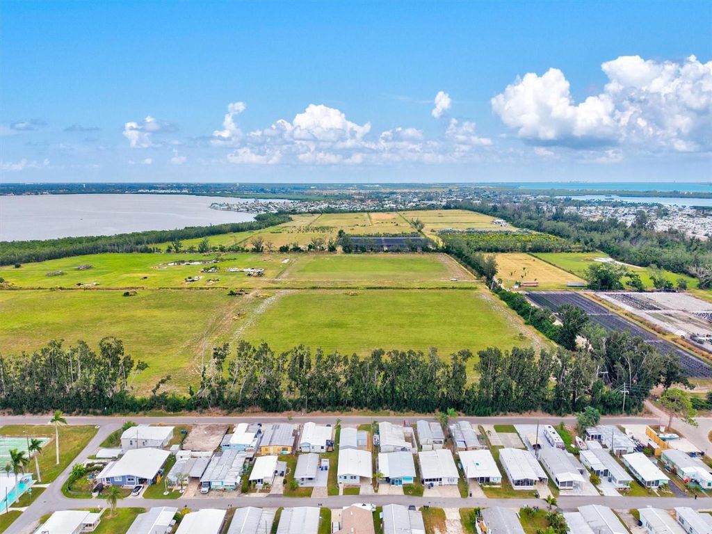 Image 58 of property listing at 3831 115TH STREET COURT W, Bradenton, FL 34210