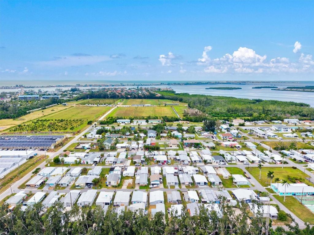 Image 60 of property listing at 3831 115TH STREET COURT W, Bradenton, FL 34210