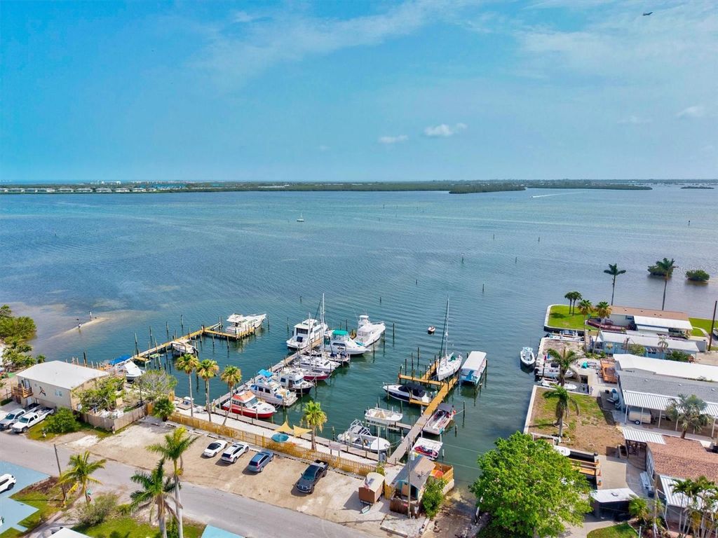 Image 63 of property listing at 3831 115TH STREET COURT W, Bradenton, FL 34210