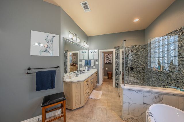 225 Sherry Lane, Burleson, TX 76028