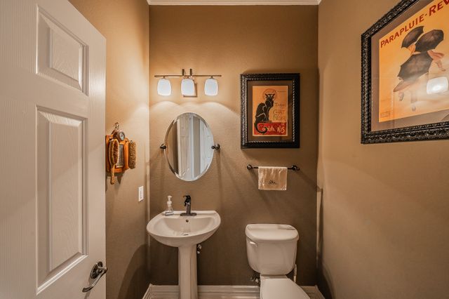 225 Sherry Lane, Burleson, TX 76028