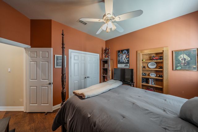 225 Sherry Lane, Burleson, TX 76028