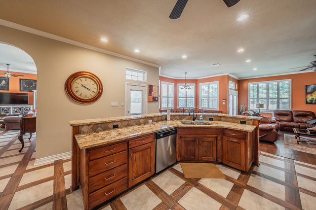 225 Sherry Lane, Burleson, TX 76028