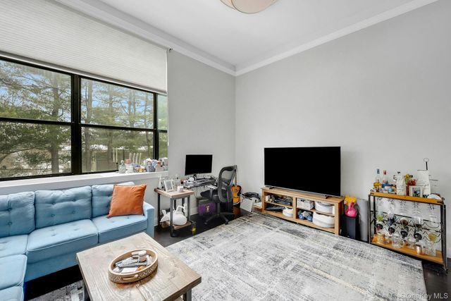 33 Roselle Avenue K, Pleasantville, NY 10570