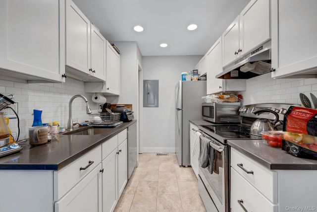 33 Roselle Avenue K, Pleasantville, NY 10570