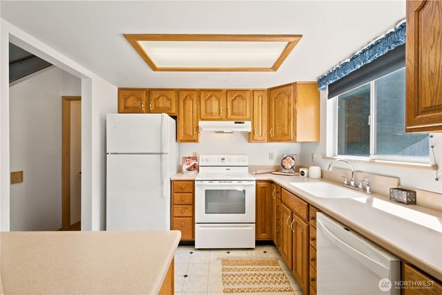 1059 NE Regal Court, Bremerton, WA 98311