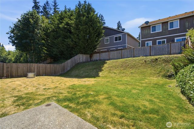 1059 NE Regal Court, Bremerton, WA 98311