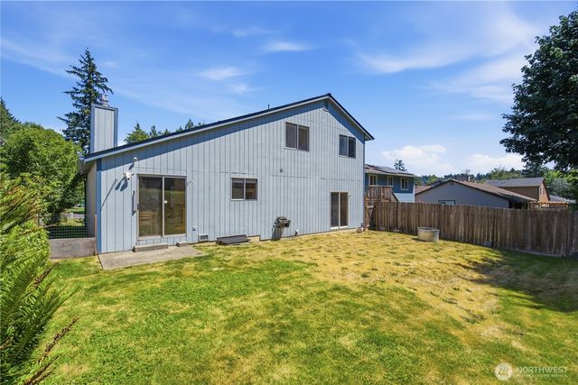 1059 NE Regal Court, Bremerton, WA 98311
