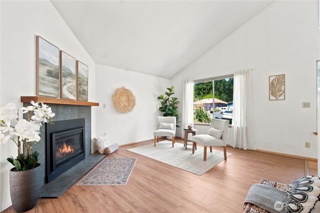 1059 NE Regal Court, Bremerton, WA 98311