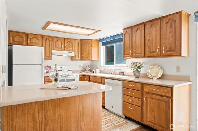 1059 NE Regal Court, Bremerton, WA 98311