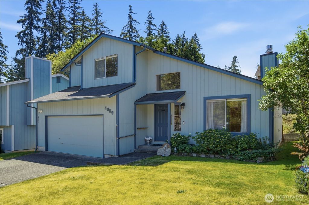 1059 NE Regal Court, Bremerton, WA 98311