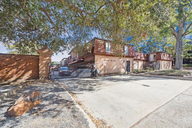 3401 Timmons Lane 14, Houston, TX 77027