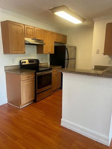 2231 CASCADES BOULEVARD 204, Kissimmee, FL 34741