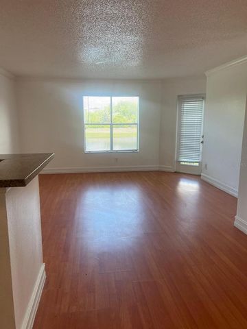 2231 CASCADES BOULEVARD 204, Kissimmee, FL 34741