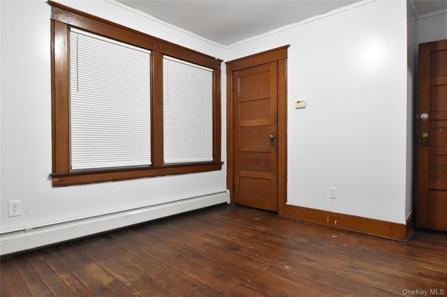 28 Roosevelt Avenue, Middletown, NY 10940