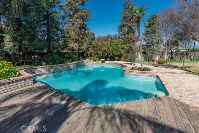 7176 E Butler, Fresno, CA 93737