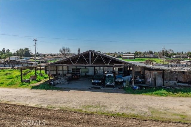 7176 E Butler, Fresno, CA 93737
