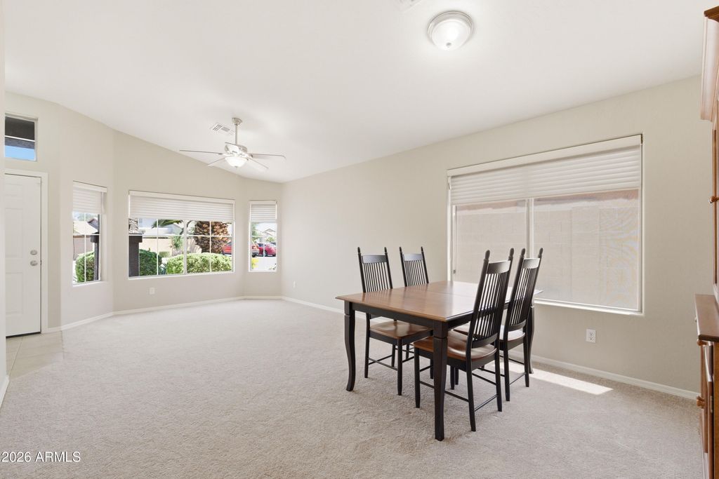 31267 N CLARIDGE Circle, San Tan Valley, AZ 85143 — photo 4