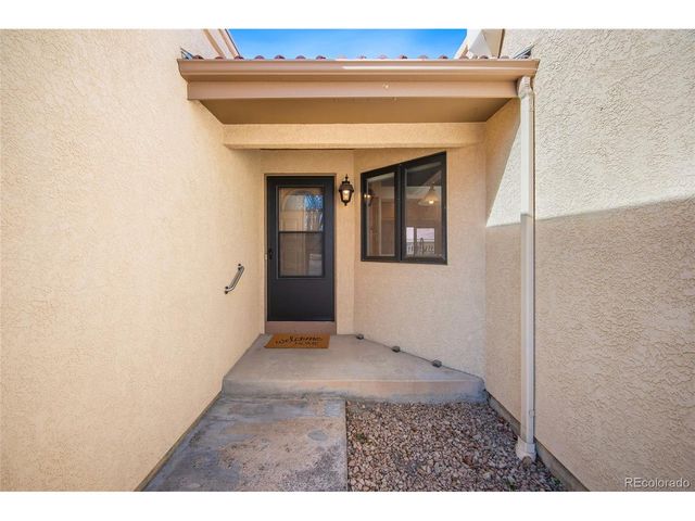 179 S Carmel Ct, Pueblo, CO 81007