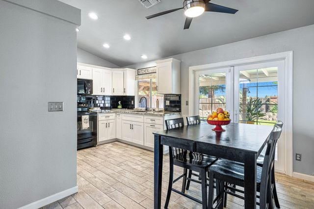 7634 N Dearing Avenue, Fresno, CA 93720