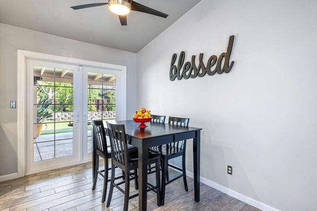 7634 N Dearing Avenue, Fresno, CA 93720