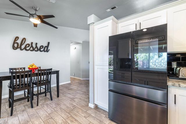 7634 N Dearing Avenue, Fresno, CA 93720