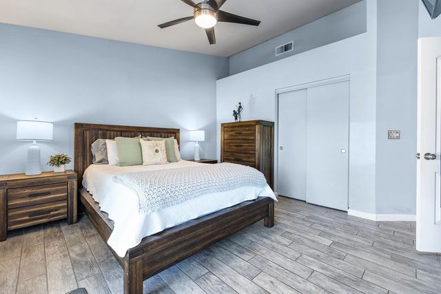 7634 N Dearing Avenue, Fresno, CA 93720