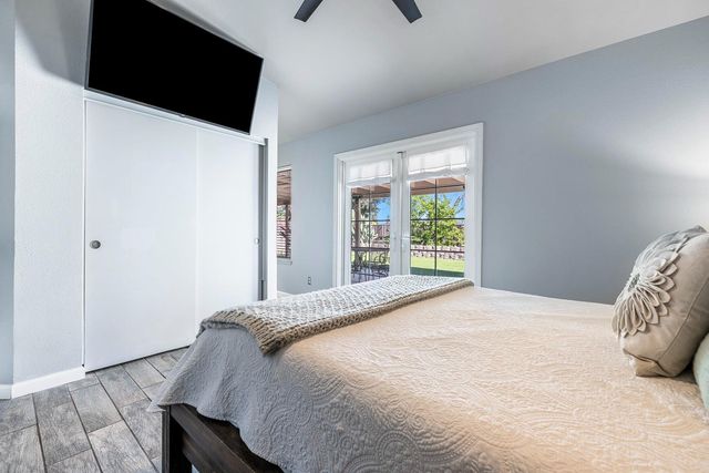 7634 N Dearing Avenue, Fresno, CA 93720