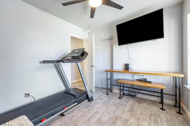 7634 N Dearing Avenue, Fresno, CA 93720