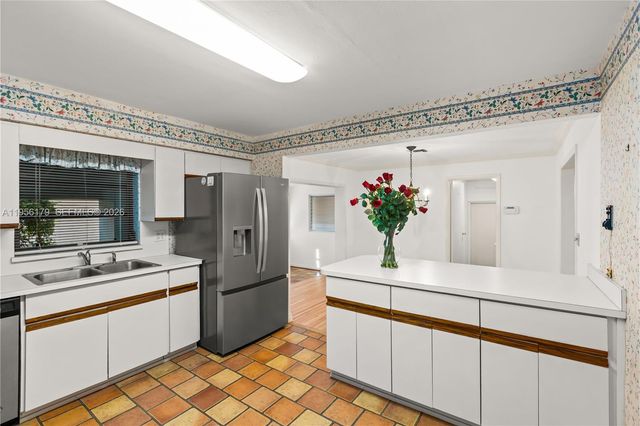 736 Alhambra Cir, Coral Gables, FL 33134