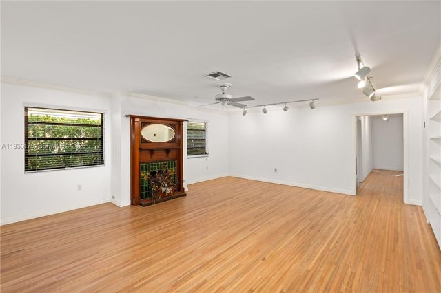 736 Alhambra Cir, Coral Gables, FL 33134