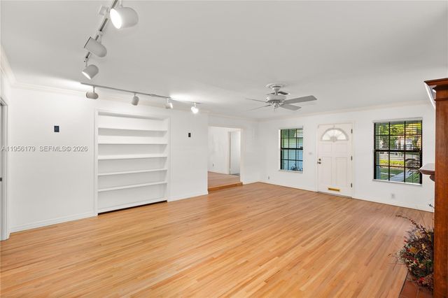 736 Alhambra Cir, Coral Gables, FL 33134