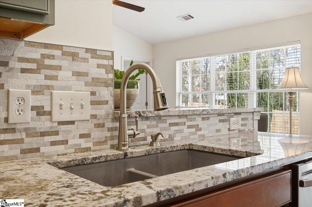 260 Applehill Way, Simpsonville, SC 29681