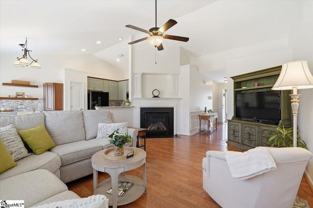 260 Applehill Way, Simpsonville, SC 29681