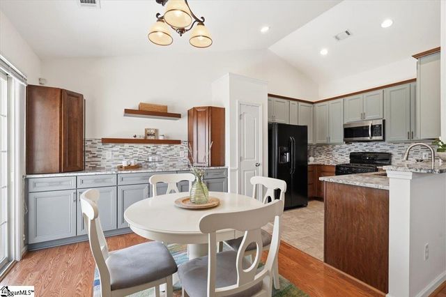 260 Applehill Way, Simpsonville, SC 29681