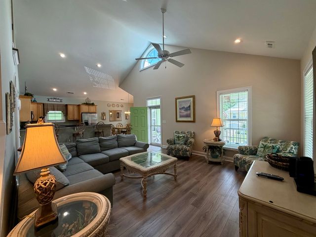 129 Georges Bay Rd., Surfside Beach, SC 29575