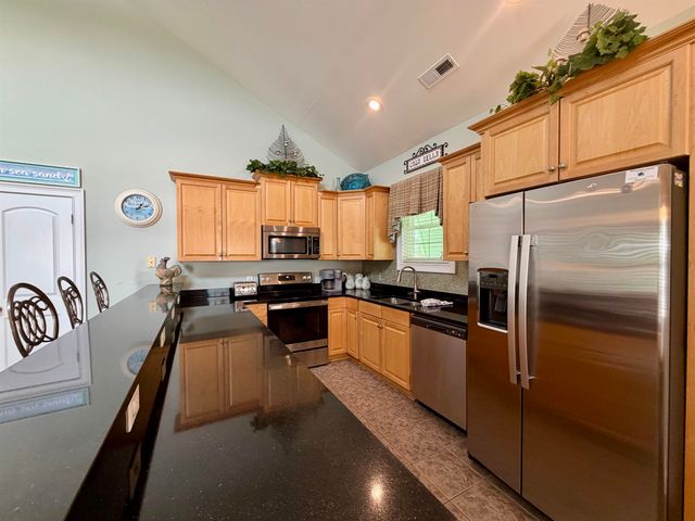 129 Georges Bay Rd., Surfside Beach, SC 29575