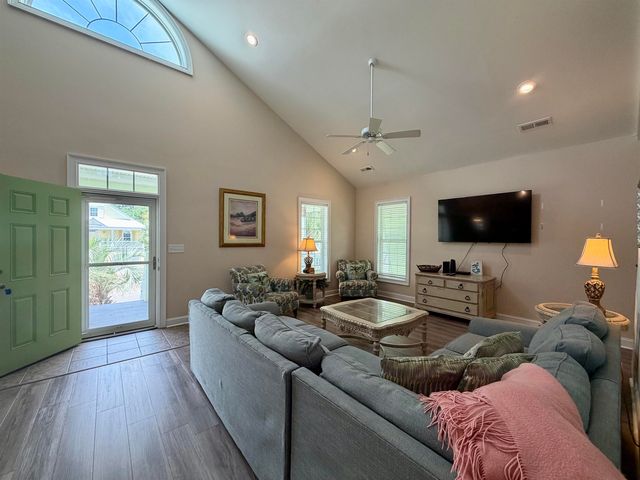 129 Georges Bay Rd., Surfside Beach, SC 29575