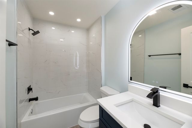 1715 Trade Winds Drive, Dallas, TX 75241