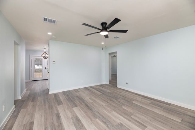 1715 Trade Winds Drive, Dallas, TX 75241