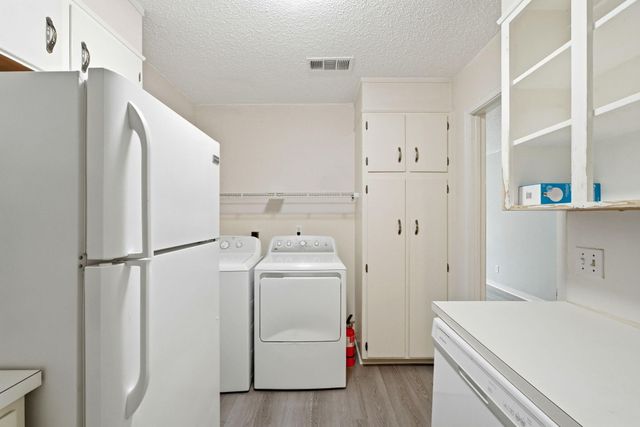 8101 Tippin Avenue O, Pensacola, FL 32514