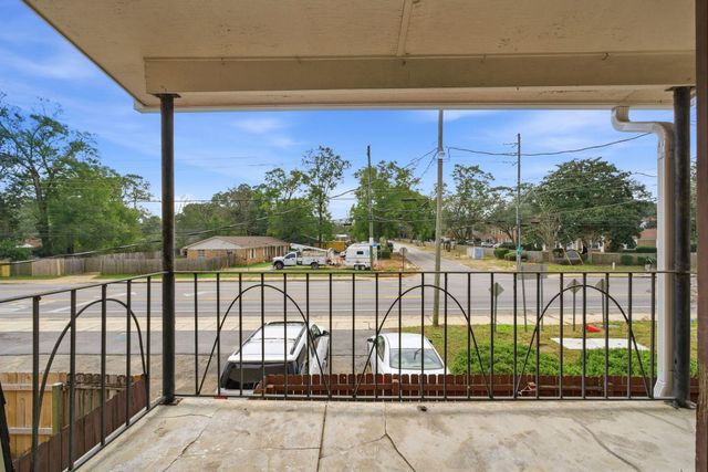 8101 Tippin Avenue O, Pensacola, FL 32514