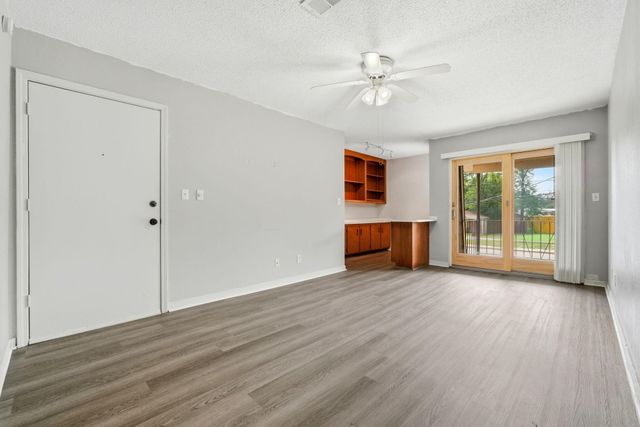 8101 Tippin Avenue O, Pensacola, FL 32514