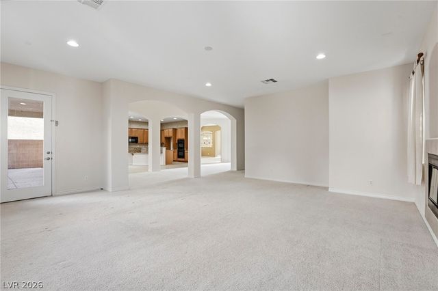 9472 Ojibwa Avenue, Las Vegas, NV 89149