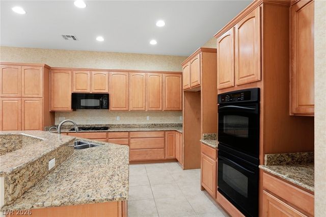 9472 Ojibwa Avenue, Las Vegas, NV 89149