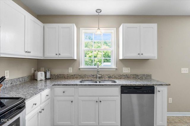 292 Critcher Farm Lane, Benson, NC 27504